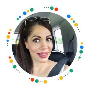 Meet your Posher, Nora